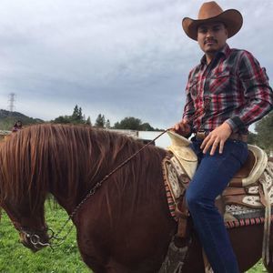 Meet your Posher, Manuel